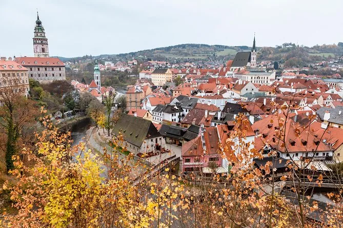 Český Krumlov Bustour mit Guide und Schlosseintritt