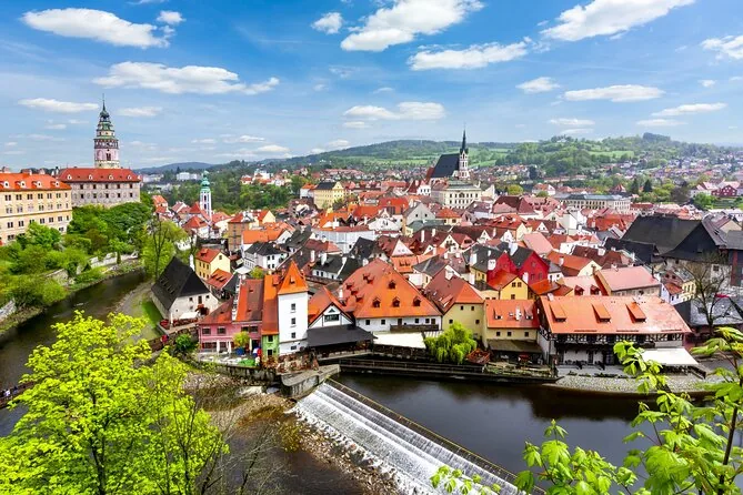 The weir on the Vltava below Český Krumlov old town